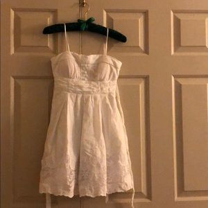 white dress 👗